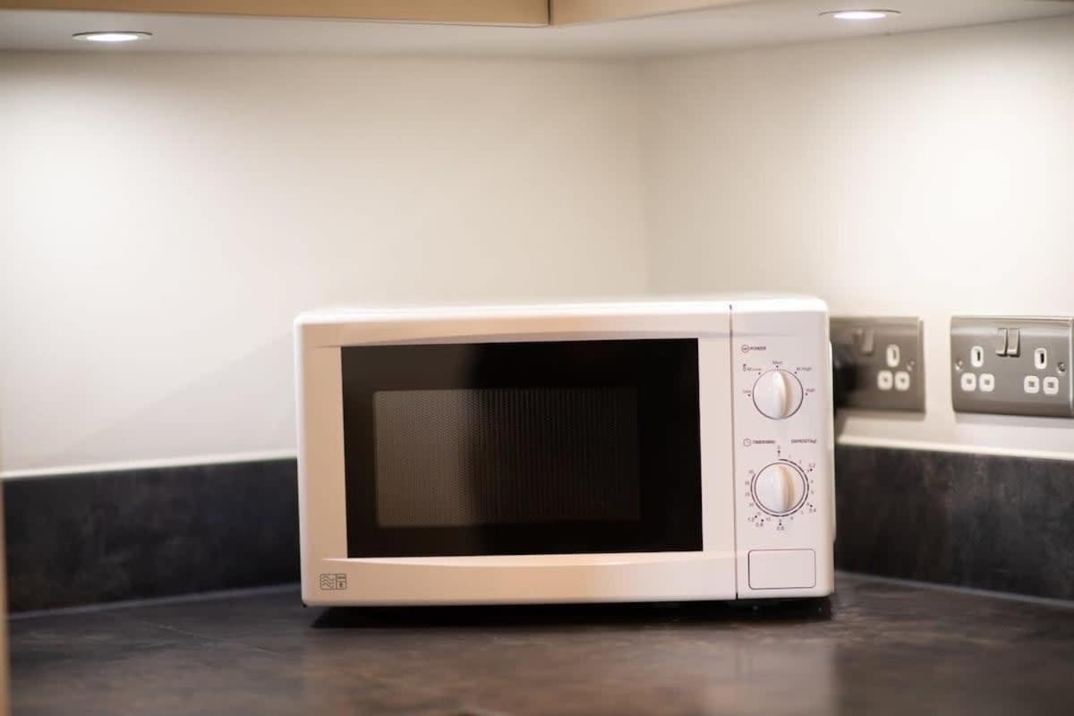 Fantastic 1 Bed Apartment In Crawley 외부 사진