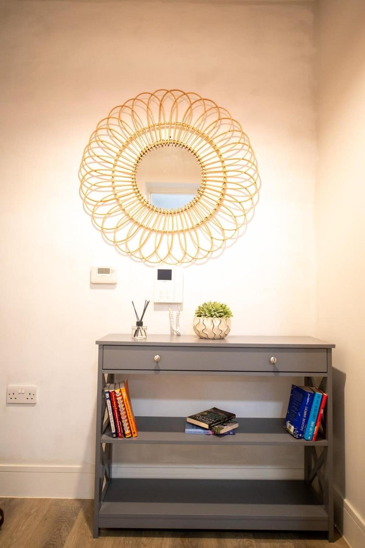 Fantastic 1 Bed Apartment In Crawley 외부 사진